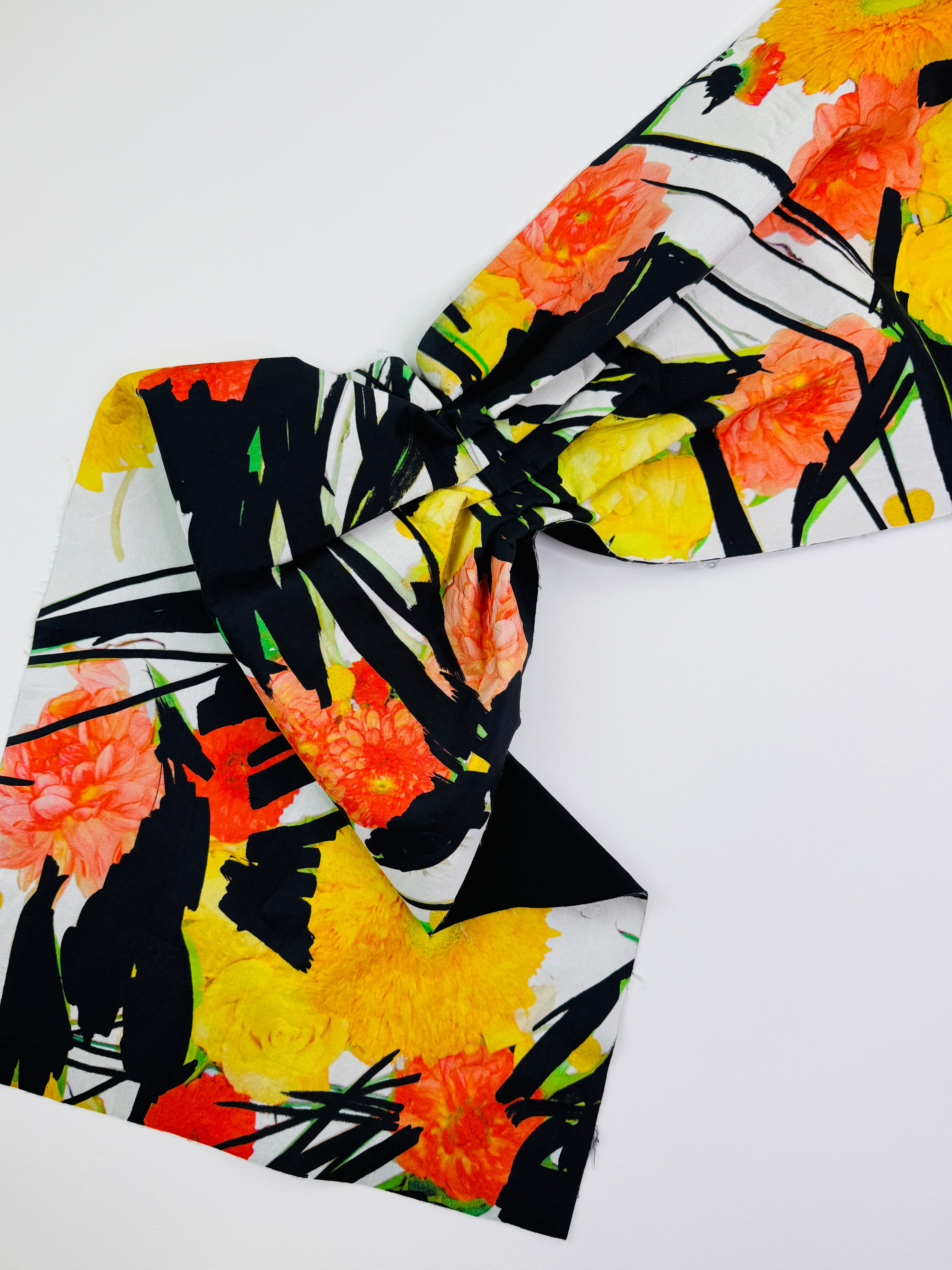 Silk marker pen flower print mini dress