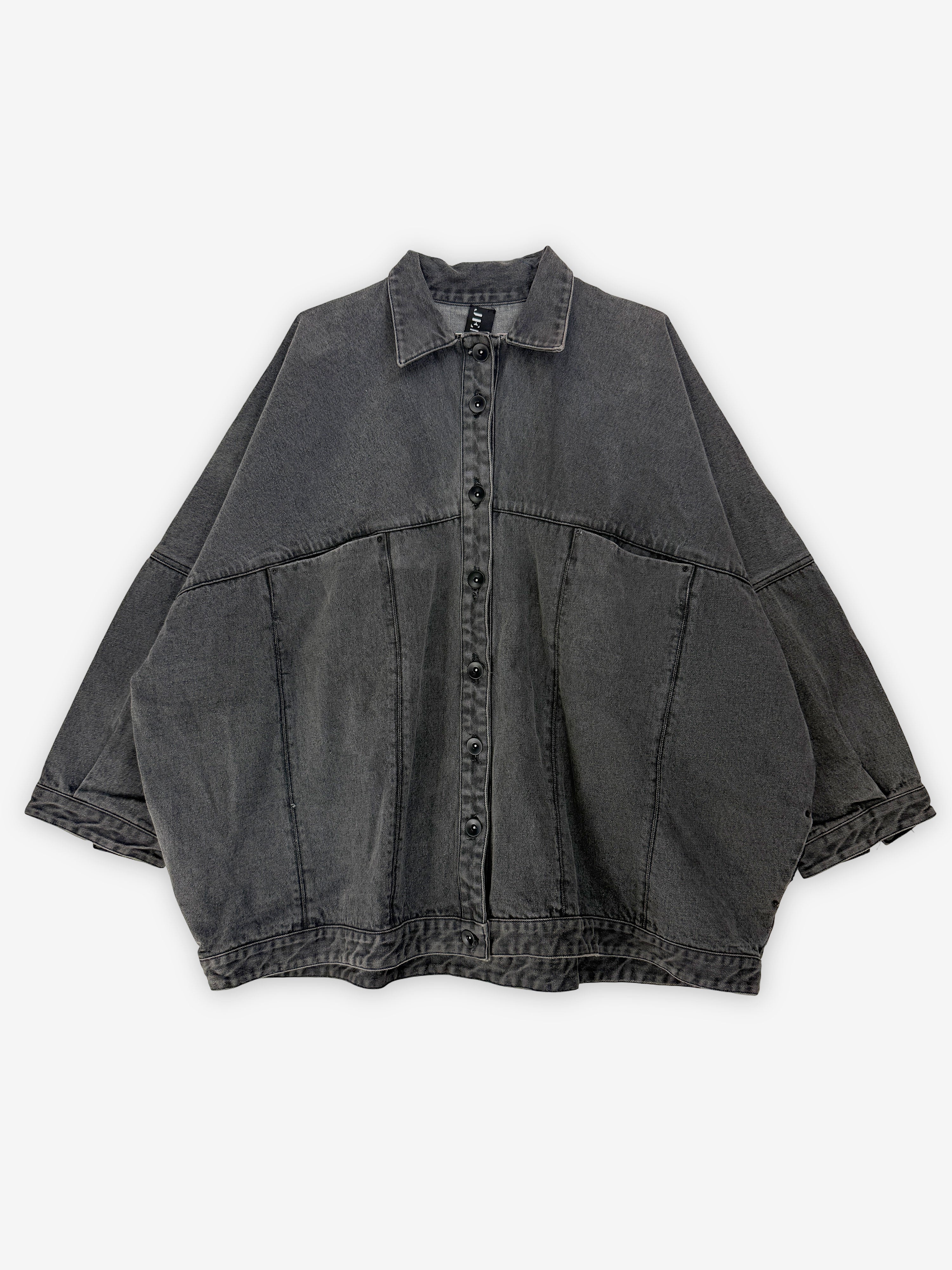 Oversized eighties denim jacket