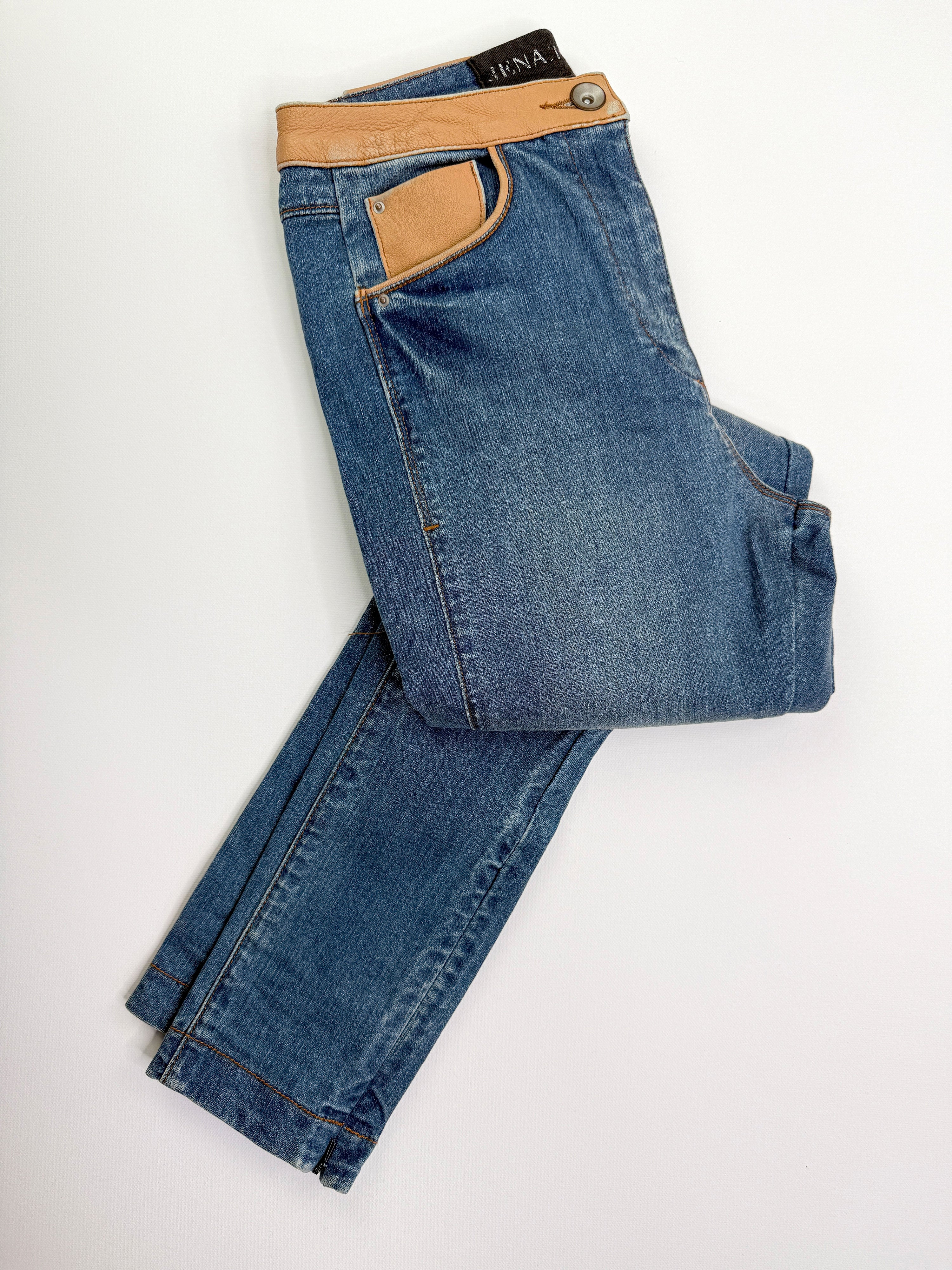 Denim and leather fitted  jean